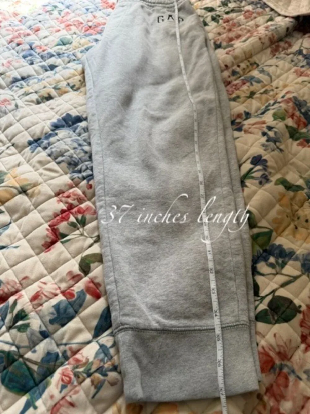 Gap Gray Sweatpants with Pockets- size large